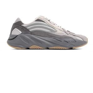 Yeezy Boost 700 V2 Tephra 9